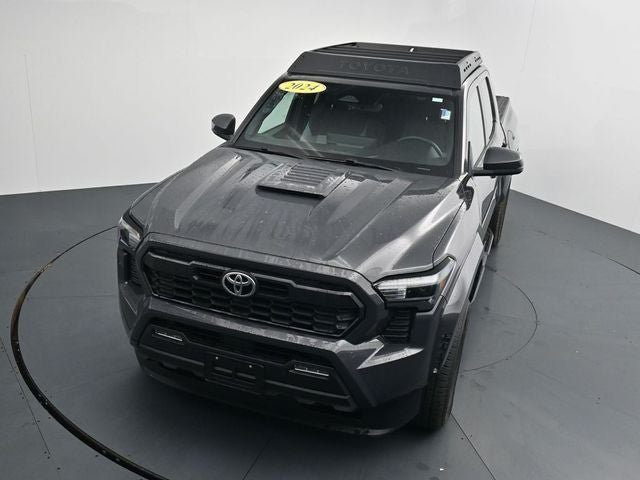 Used 2024 Toyota Tacoma TRD Sport w/ TRD Sport Upgrade Package AWD/4WD image 23