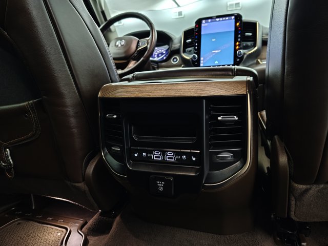 Used 2025 RAM 1500 Limited AWD/4WD image 35