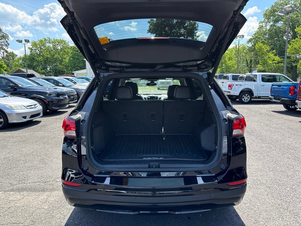 Used 2024 Chevrolet Equinox RS w/ RS Leather Package AWD/4WD image 10