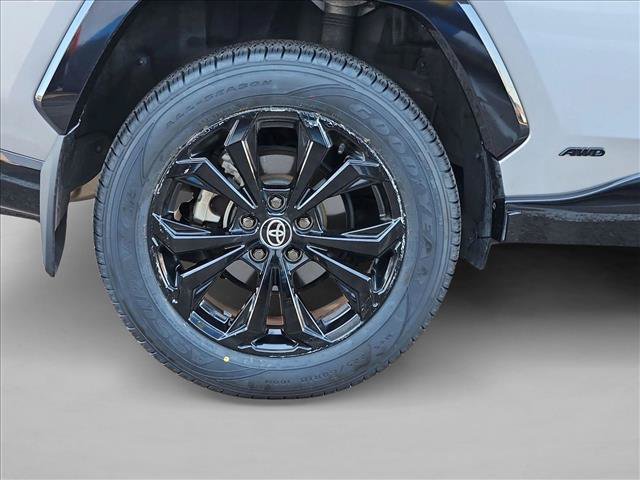 Used 2022 Toyota RAV4 XSE AWD/4WD image 19