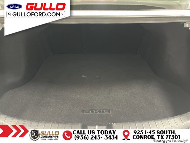 Used 2022 Kia Forte GT w/ GT Technology Package FWD image 10