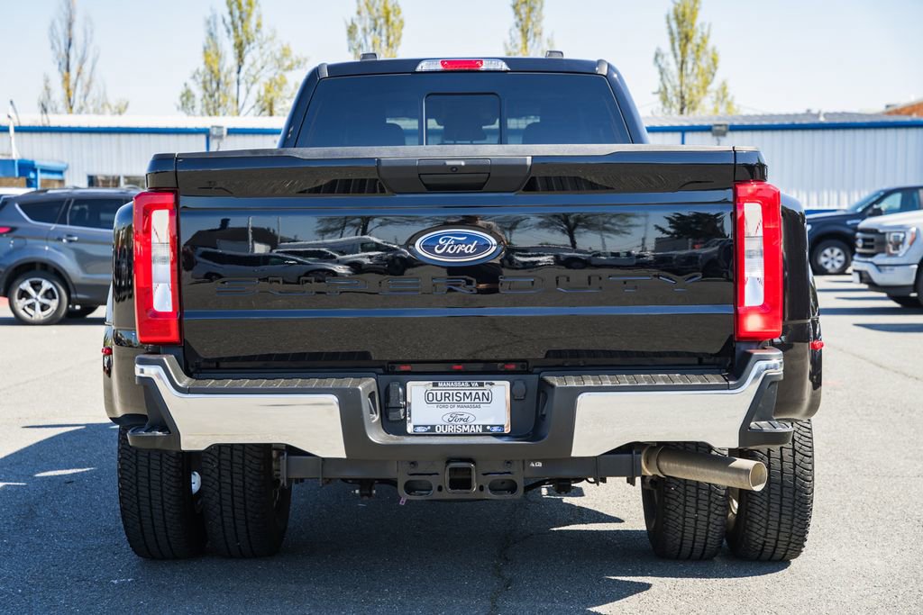 Certified 2025 Ford F350 XLT image 6