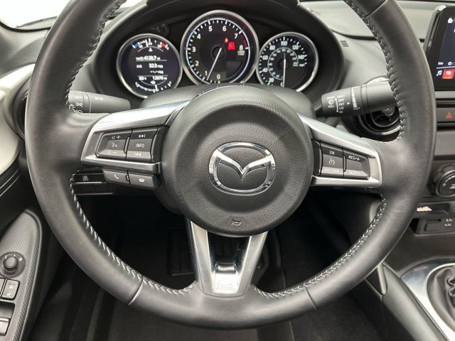 Used 2021 MAZDA MX-5 Miata RF Club w/ Appearance Package RWD image 11