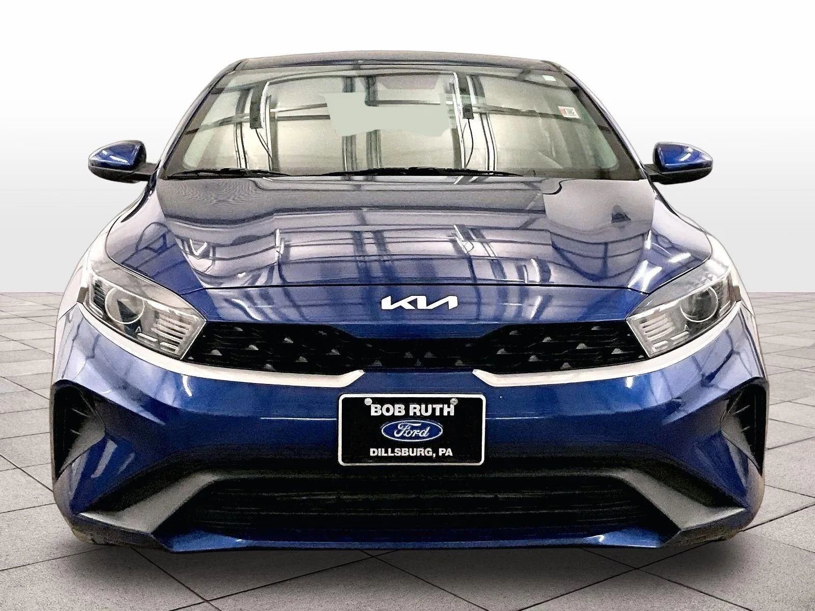 Used 2023 Kia Forte LXS FWD image 3