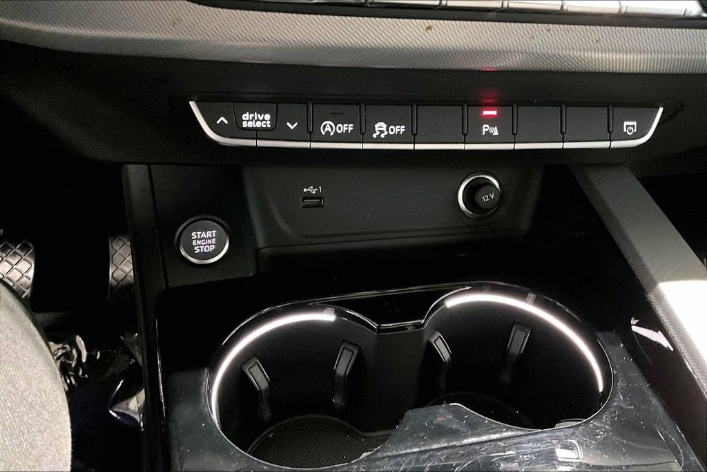 Used 2025 Audi A5 2.0T Premium Plus image 27