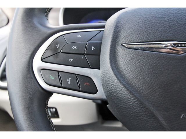 Used 2023 Chrysler Voyager LX FWD image 19