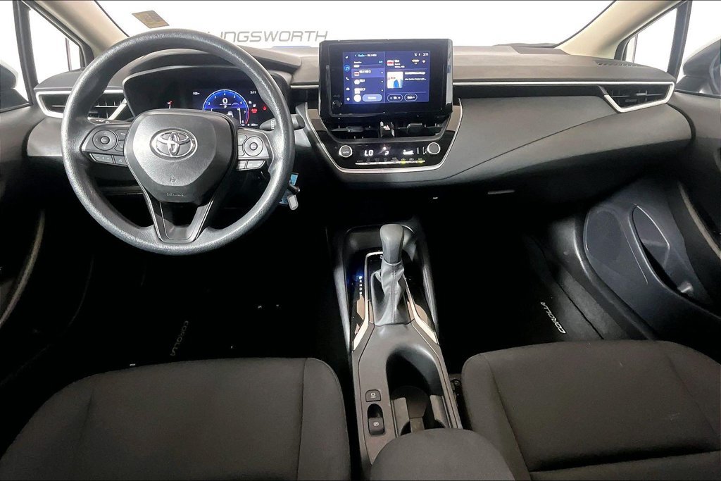 Used 2026 Toyota Corolla LE FWD image 11