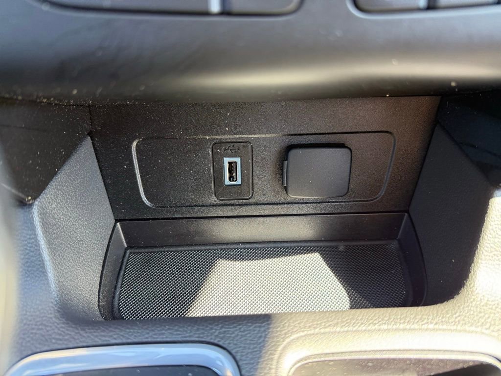 Certified 2018 Ford Escape Titanium w/ Ford Safe & Smart Package AWD/4WD image 23