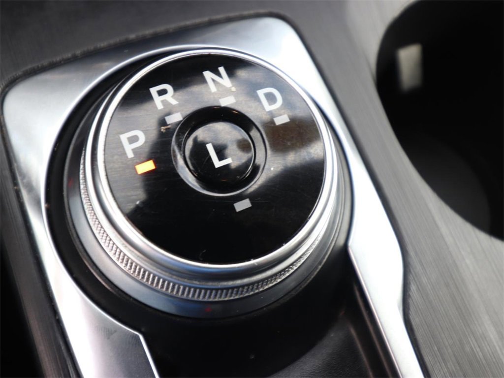 Certified 2020 Ford Escape SE image 19