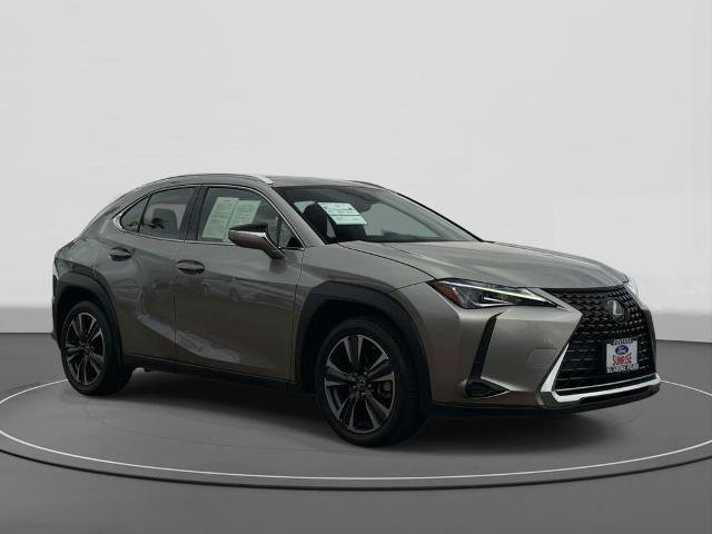 Used 2019 Lexus UX 200 w/ Premium Package FWD image 5