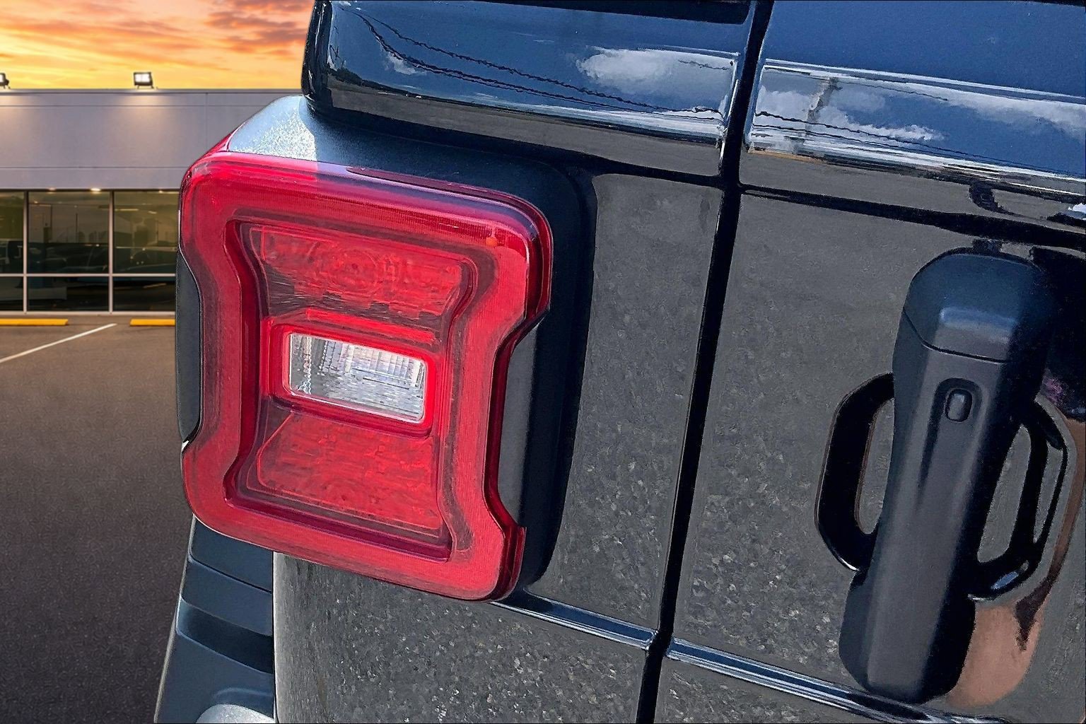 Used 2020 Jeep Wrangler Unlimited Rubicon AWD/4WD image 30