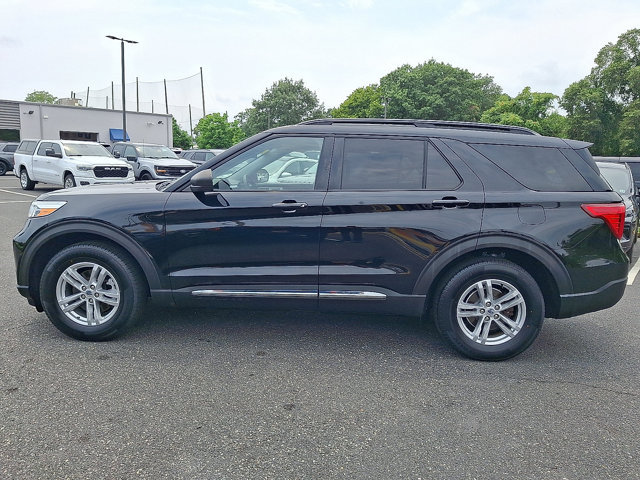 Certified 2020 Ford Explorer XLT w/ Comfort Package AWD/4WD image 6