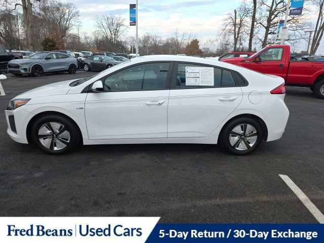 Used 2018 Hyundai Ioniq Blue image 2