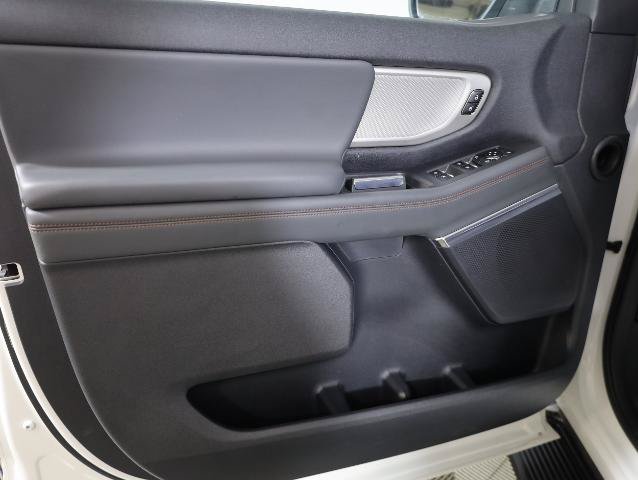 Certified 2025 Ford Expedition Active AWD/4WD image 32