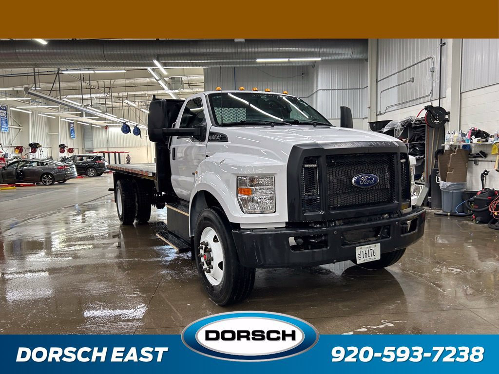 Certified 2022 Ford F750 2WD Regular Cab Super Duty image 3