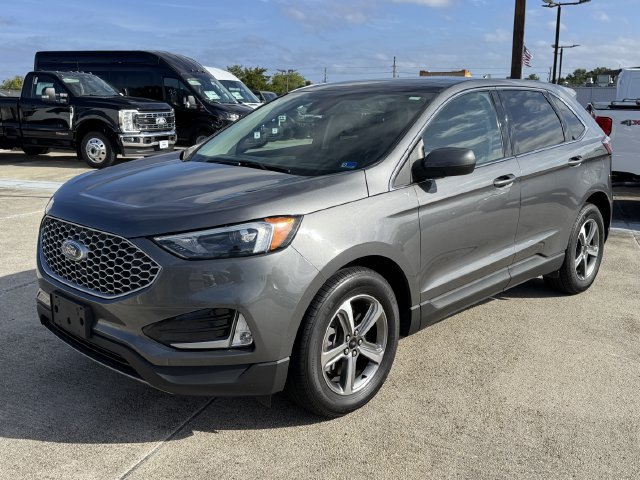 Certified 2023 Ford Edge SEL w/ Convenience Package AWD/4WD image 9