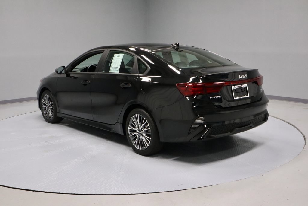 Used 2022 Kia Forte GT-Line FWD image 9