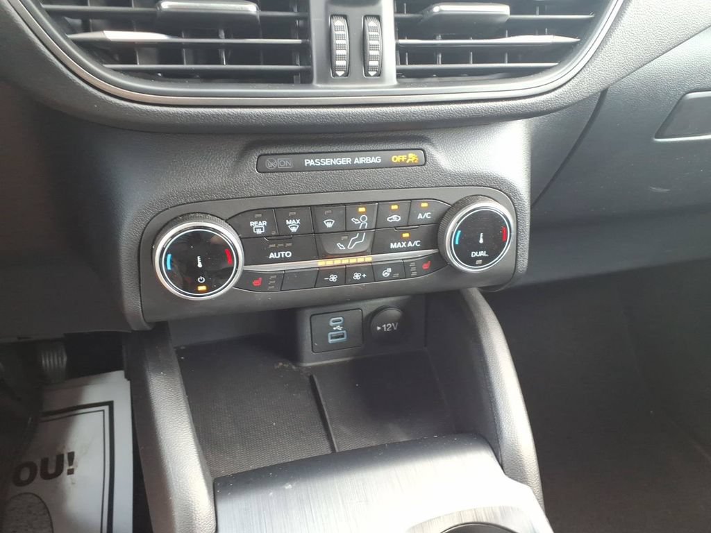 Certified 2023 Ford Escape Active AWD/4WD image 19