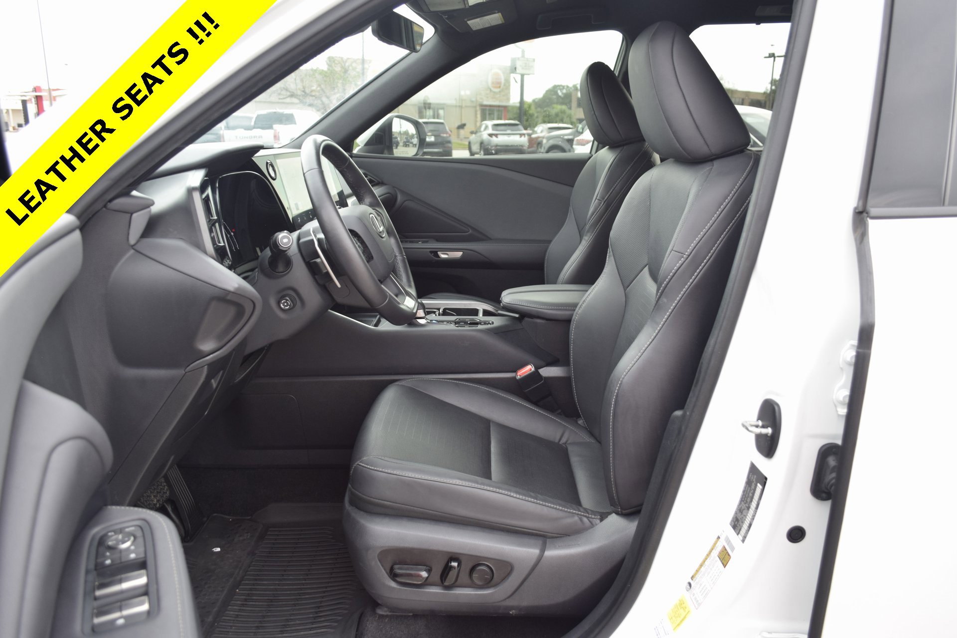 Used 2024 Lexus TX 350 FWD image 3