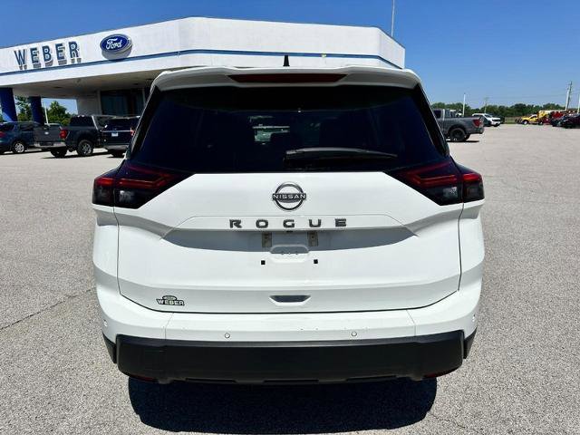Used 2024 Nissan Rogue S FWD image 4