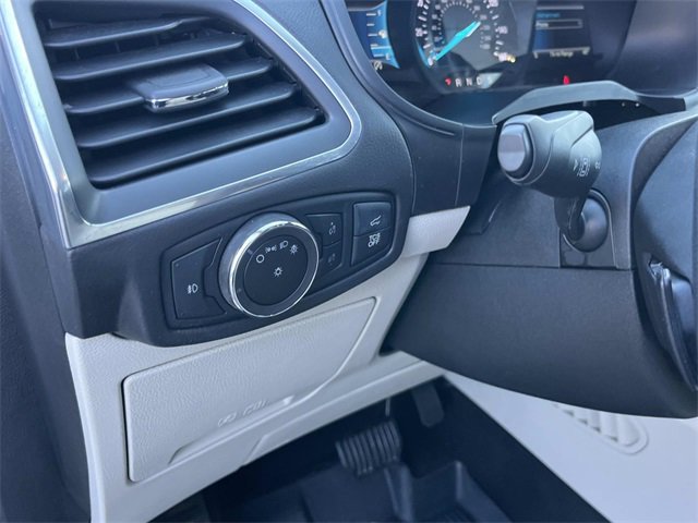 Certified 2023 Ford Edge Titanium w/ Class II Trailer Tow Package image 31