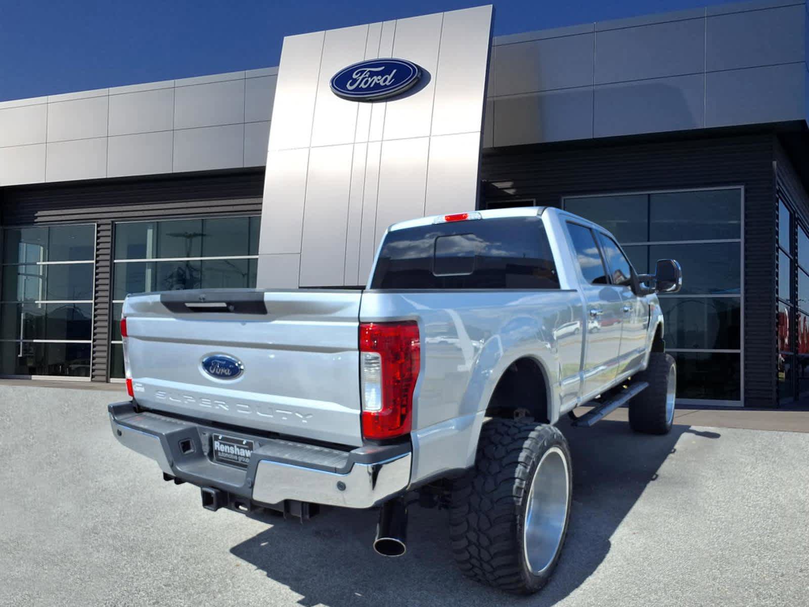 Certified 2017 Ford F250 Lariat w/ Lariat Ultimate Package AWD/4WD image 2