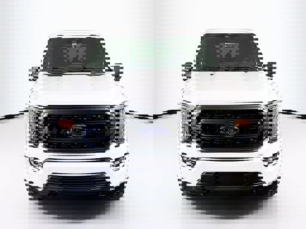 Certified 2022 Ford F150 XLT w/ Equipment Group 302A High image 8