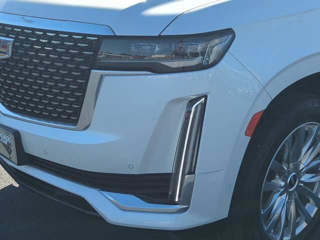 Used 2023 Cadillac Escalade Premium Luxury AWD/4WD image 8