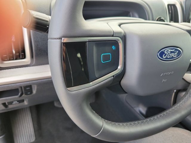 Certified 2025 Ford Expedition Active RWD image 28