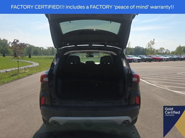Certified 2025 Ford Escape Platinum AWD/4WD image 11