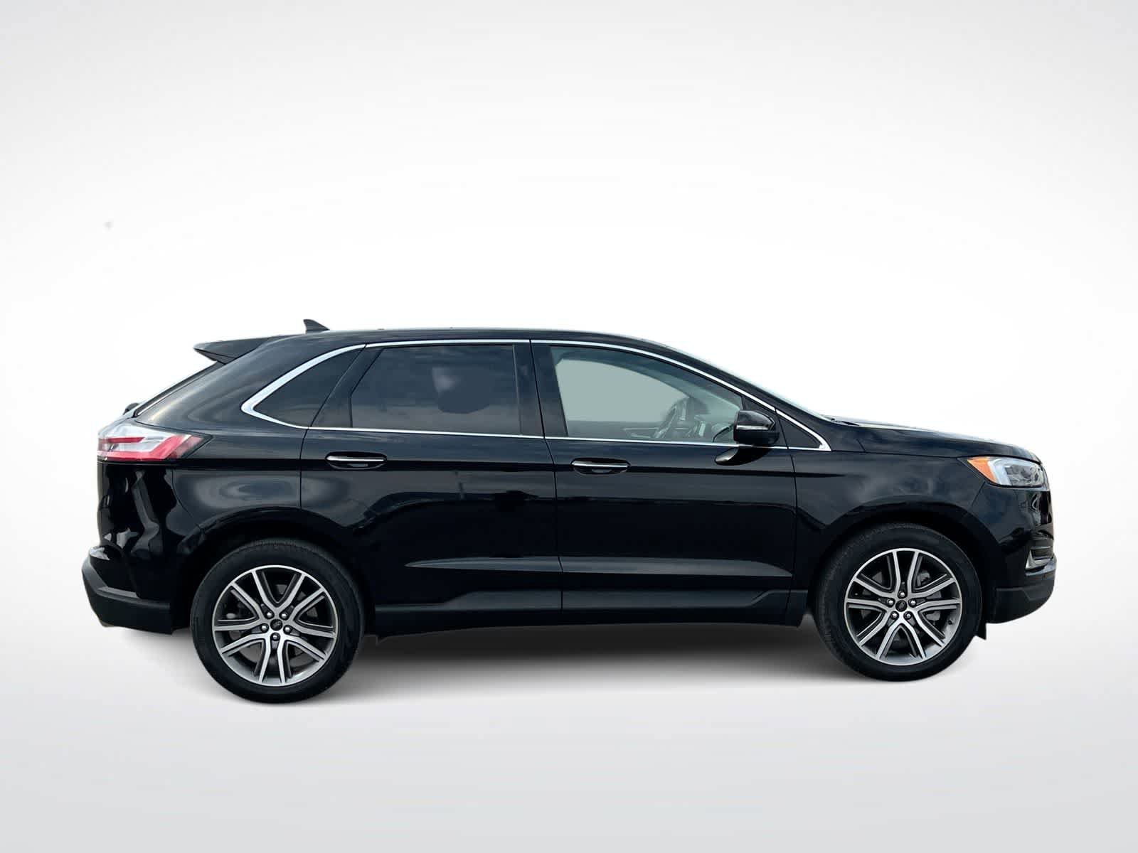 Certified 2024 Ford Edge Titanium w/ Equipment Group 301A AWD/4WD image 9