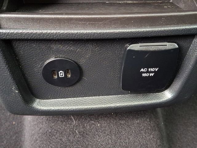 Certified 2022 Ford Edge ST-Line image 11