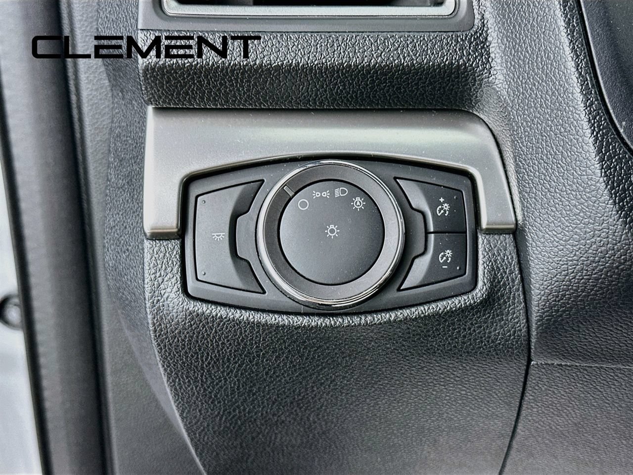 Certified 2019 Ford Explorer XLT FWD image 14