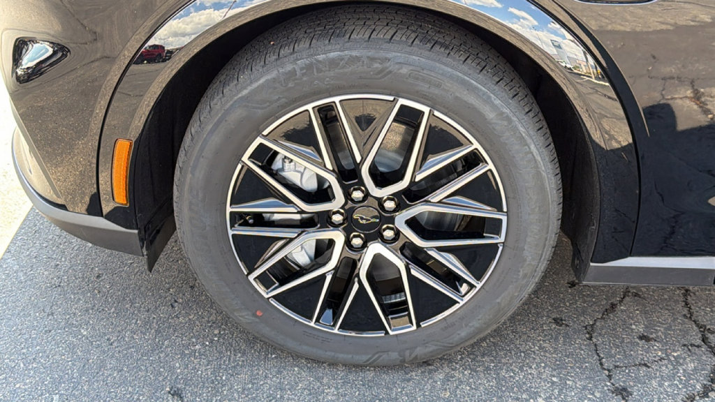 Certified 2026 Ford Mustang Mach-E Premium AWD/4WD image 9