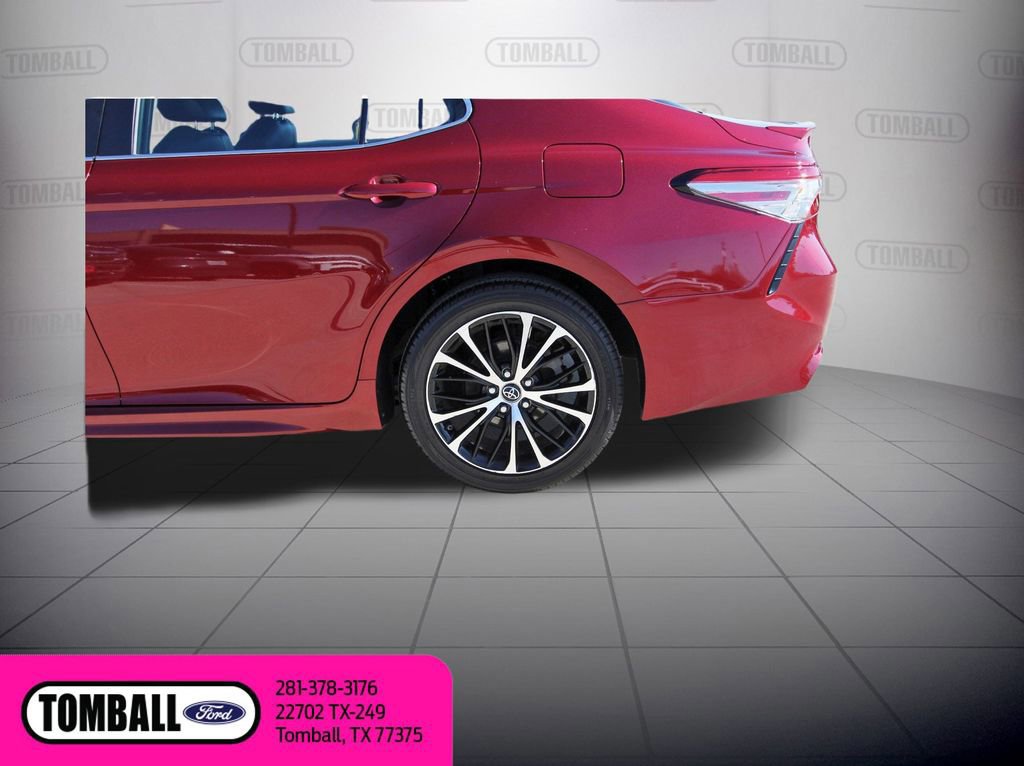 Used 2018 Toyota Camry L image 29