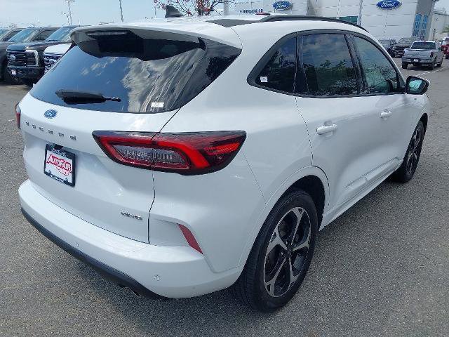 Certified 2023 Ford Escape ST-Line Select w/ Tech Pack #2 AWD/4WD image 8