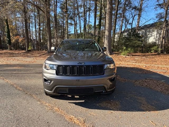 Used 2020 Jeep Grand Cherokee Altitude image 8