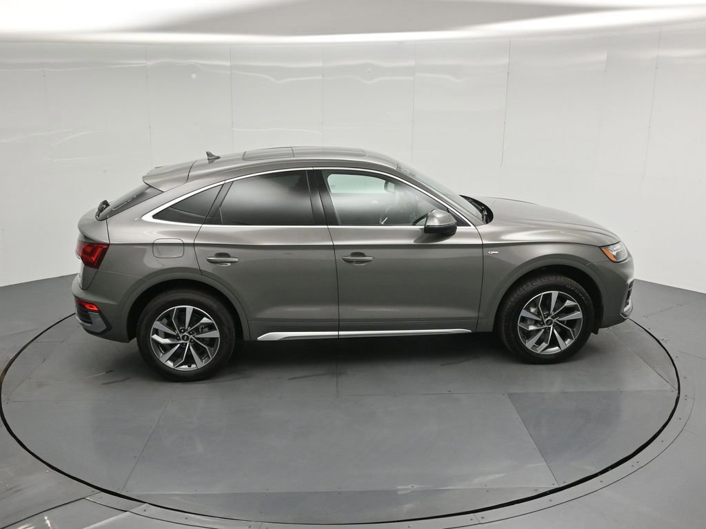 Used 2023 Audi Q5 2.0T Premium w/ Convenience Package image 10
