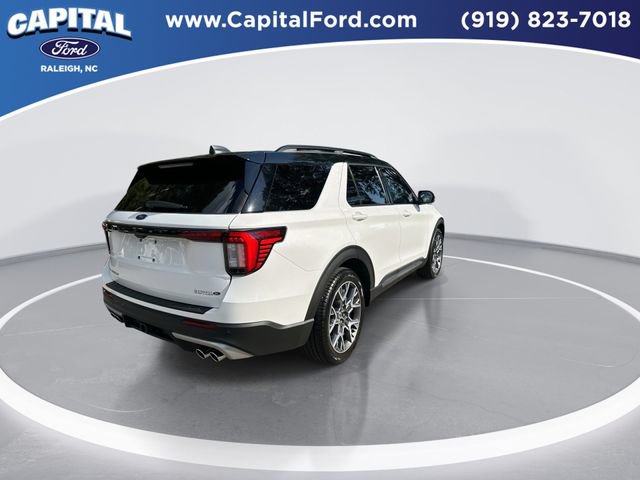Certified 2025 Ford Explorer Platinum w/ Ultimate Package RWD image 8