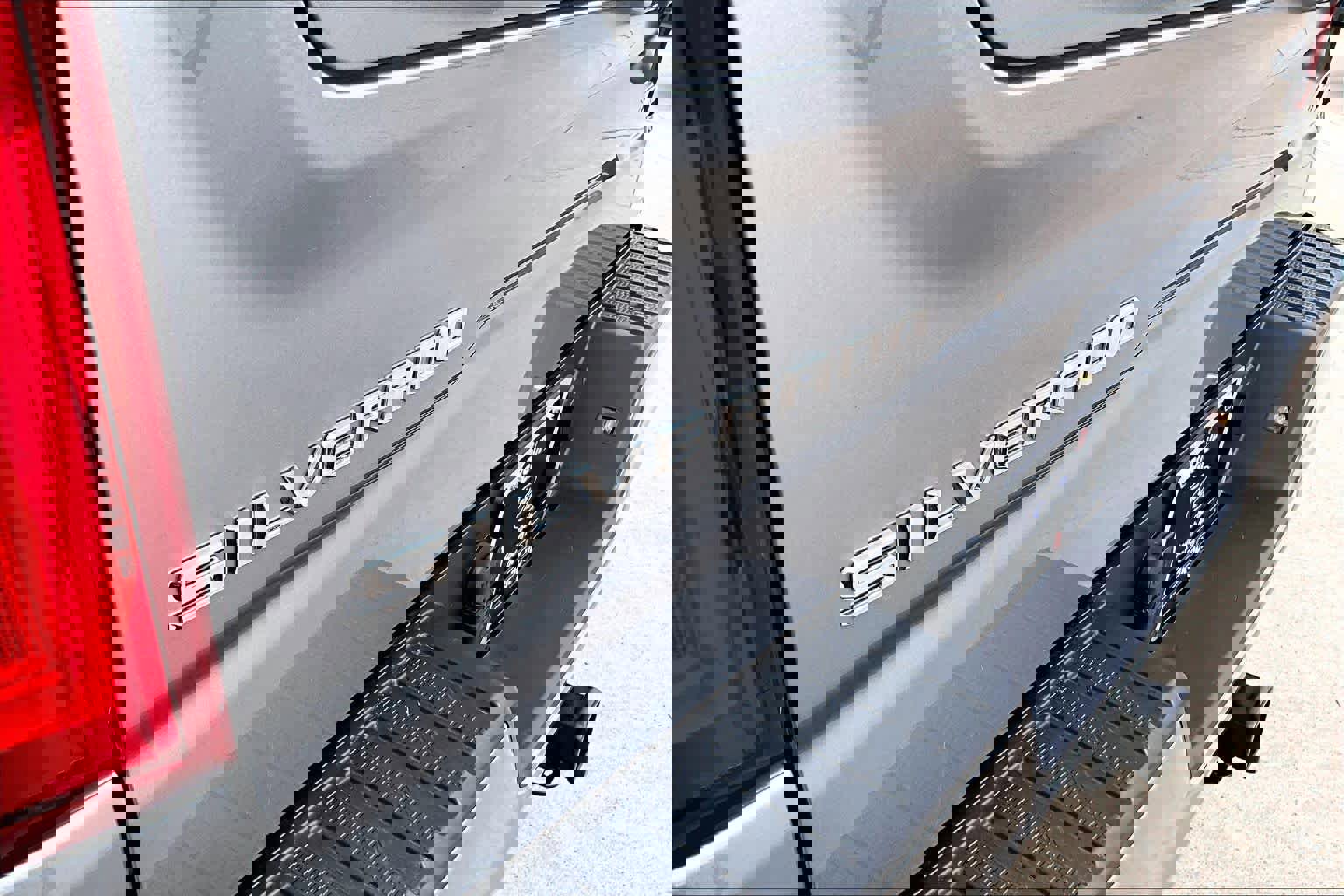 Used 2023 Chevrolet Silverado 1500 RST image 9