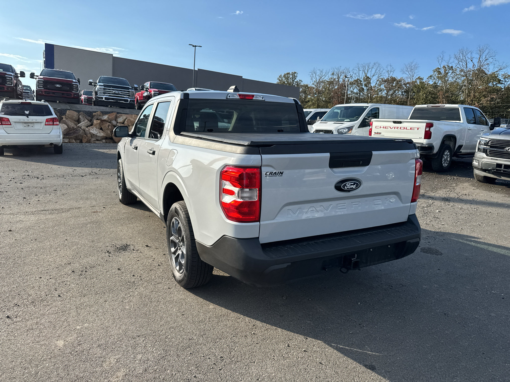 Certified 2025 Ford Maverick XLT w/ XLT Luxury Package AWD/4WD image 8