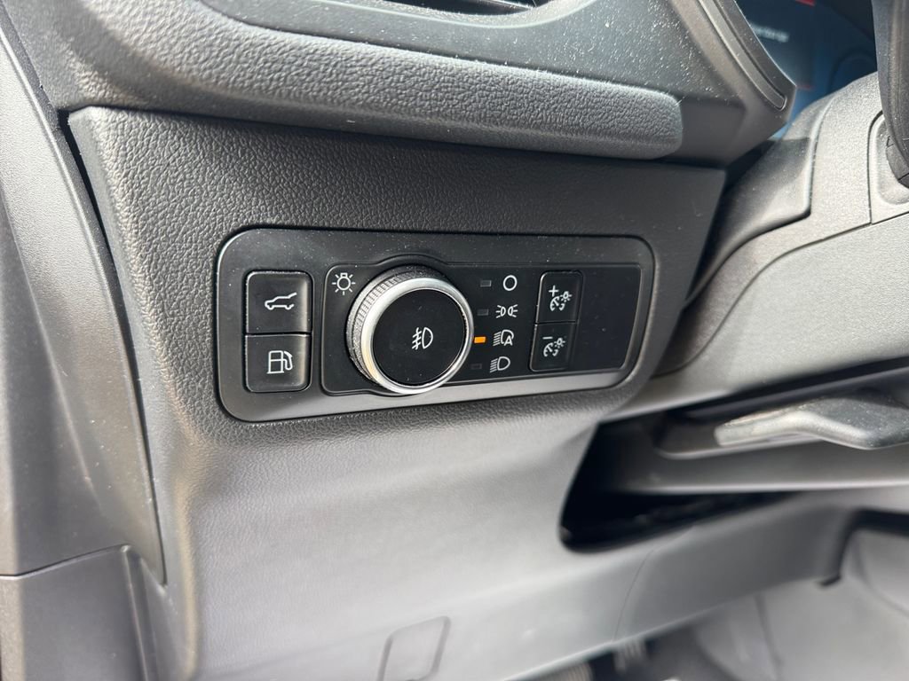 Certified 2024 Ford Escape Platinum w/ Premium Technology Package image 30