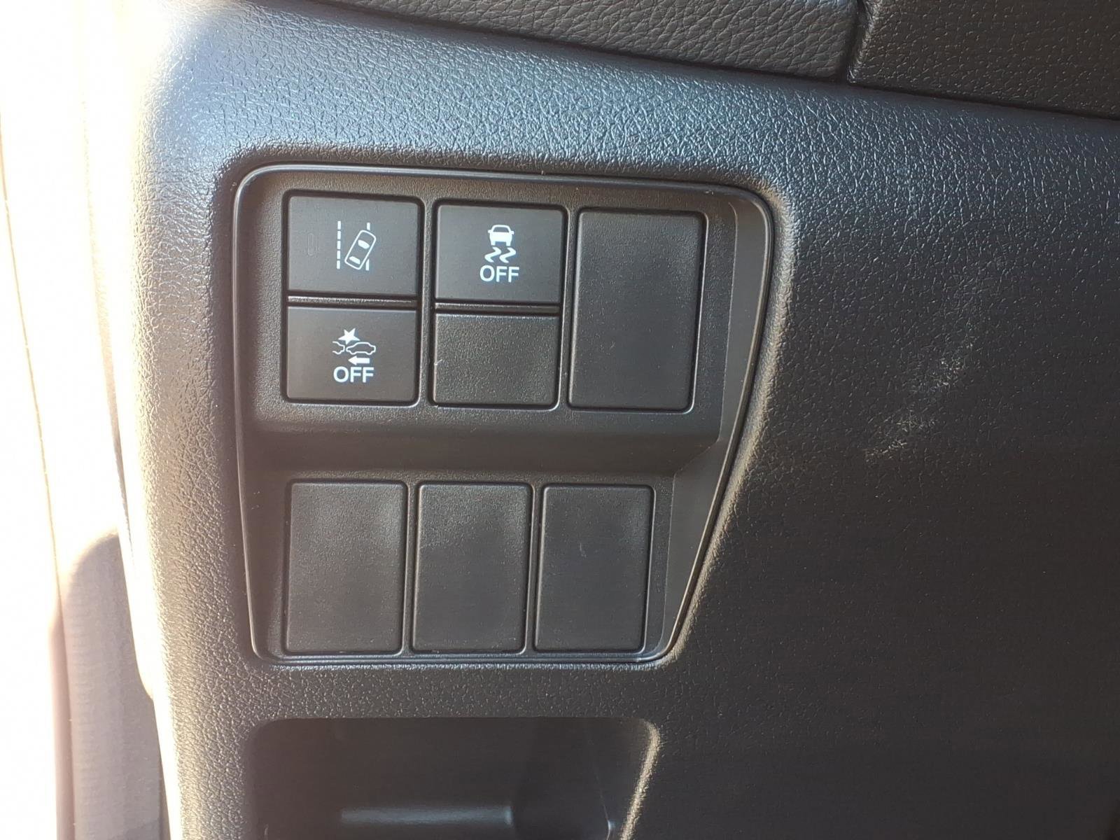 Used 2020 Honda CR-V LX image 18