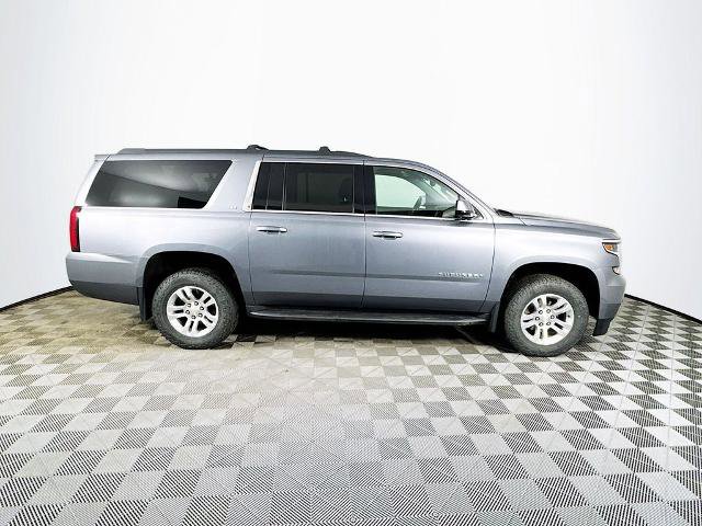 Used 2018 Chevrolet Suburban LT w/ Luxury Package AWD/4WD image 8