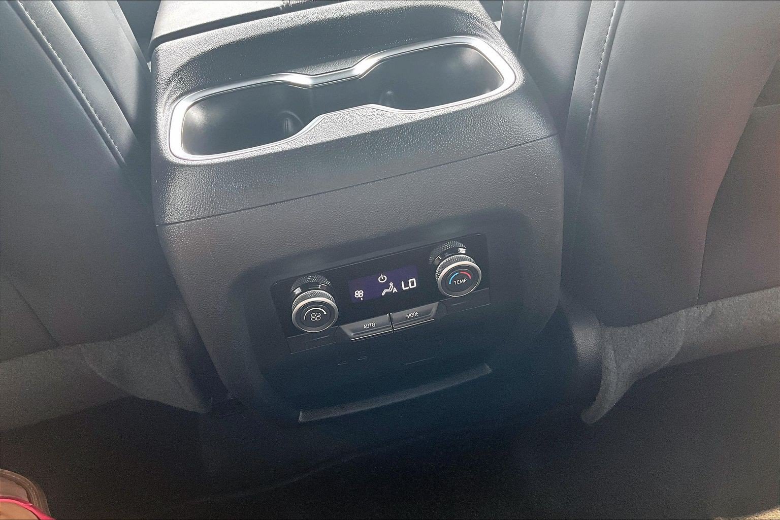 Used 2025 Buick Enclave Preferred FWD image 34