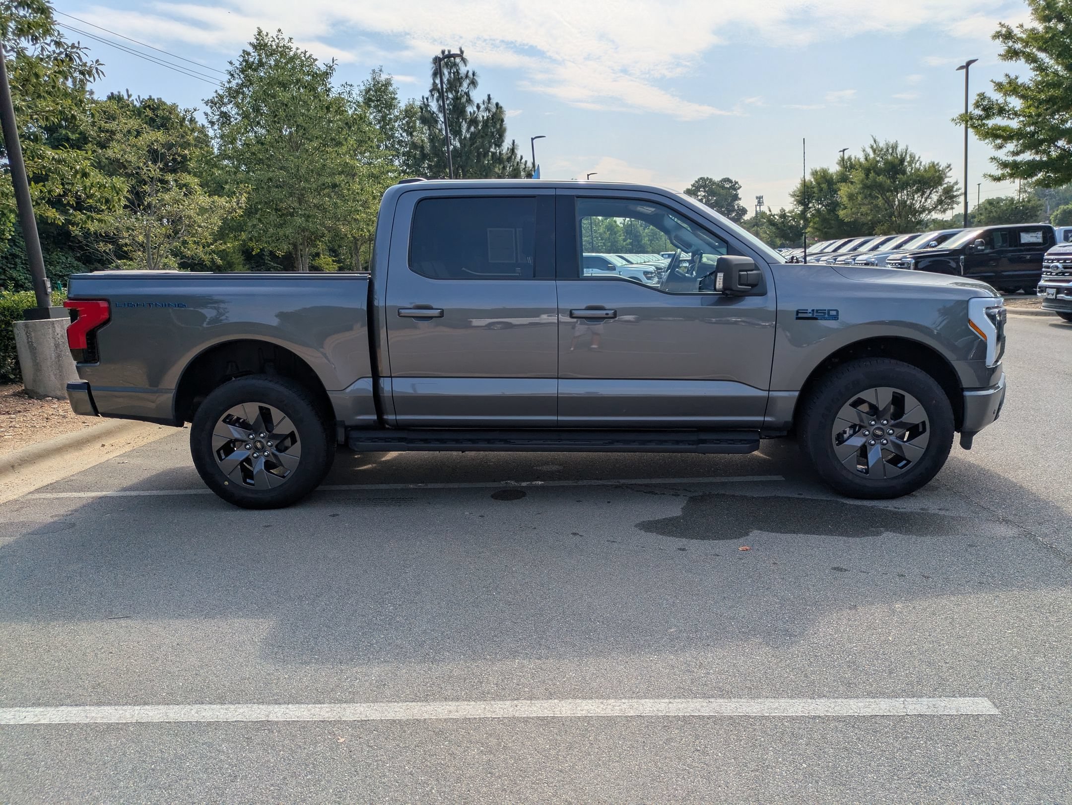 Certified 2025 Ford F150 Lightning Flash AWD/4WD image 3