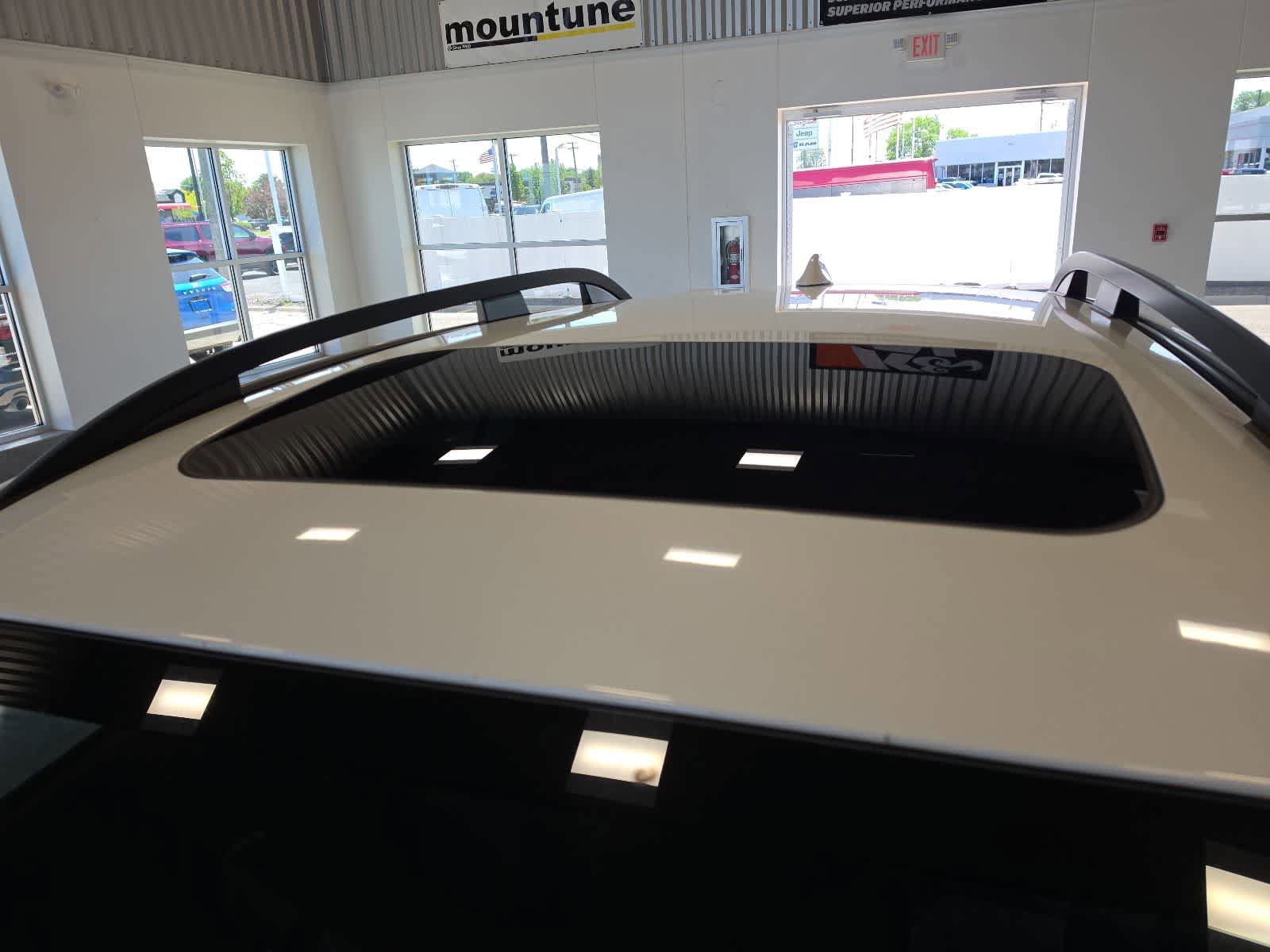 Used 2019 Subaru Crosstrek 2.0i Premium w/ Moonroof Package AWD/4WD image 14