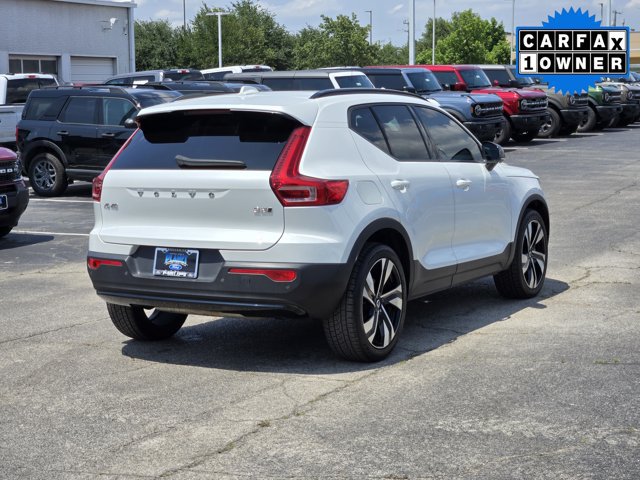 Used 2024 Volvo XC40 B5 Ultimate w/ Protection Package Premier AWD/4WD image 7