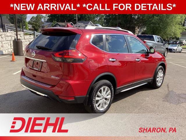 Used 2017 Nissan Rogue SV AWD/4WD image 7