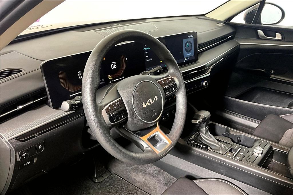 Used 2025 Kia K5 LXS FWD image 10